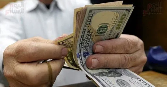 سعر شراء الدولار اليوم.. احسب قيمة 100 و500 دولار