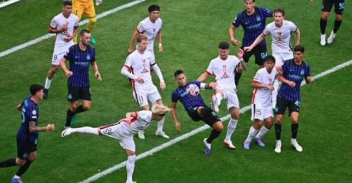 إنتر ميلان يتوج بلقب كأس العالم للأندية بعد انتصاره المفاجئ على أوراوا