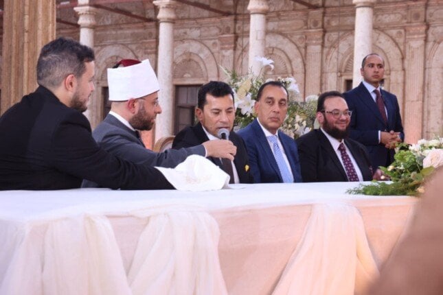 حفل زفاف ابنة وزير الرياضة يجمع نجوم المجتمع البارزين