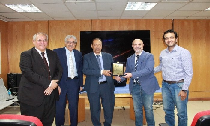 الابتكار في جراحة الفتق: ورشة أسوان للتميز الطبي