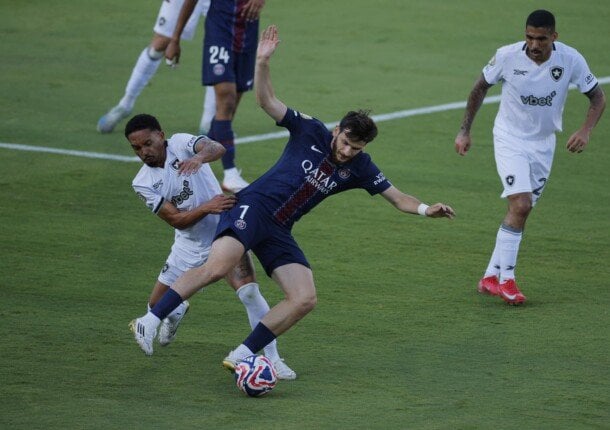 بوتافوجو يتألق ويهزم باريس سان جيرمان في كأس العالم للأندية