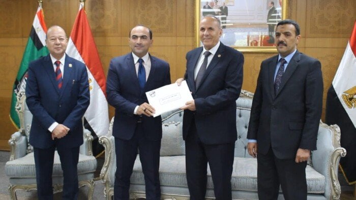 باحث من جامعة أسيوط يحقق إنجازًا جديدًا بفوزه بجائزة الفنجري المرموقة