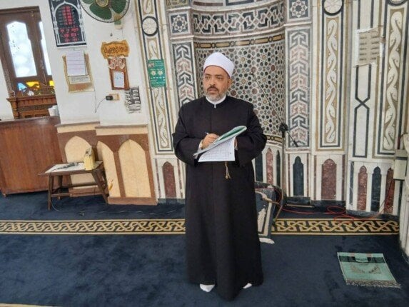 مدير أوقاف بورسعيد يقوم بزيارة مفاجئة لتعزيز كفاءة العمل بالمساجد