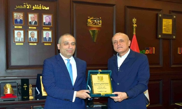 تعزيز الشراكة: لقاء بين محافظ الأقصر ووفد البنك الزراعي لدعم التنمية الزراعية
