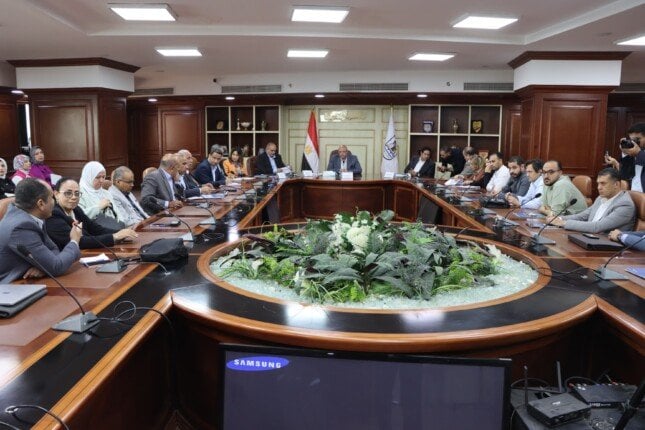  محافظ بني سويف يتفاعل مع المستثمرين في جلسة حوارية ضمن برنامج الموازنة الوطنية