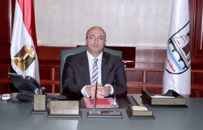 احتفاء محافظ بني سويف برؤساء لجان الامتحانات في ظل تراجع نتائج الطلاب