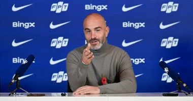 إنزو ماريسكا يتوج كأفضل مدرب في الدوري الإنجليزي لشهر نوفمبر